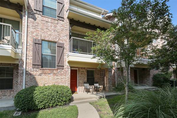 2104 Azure Pointe, Richardson, TX 75080