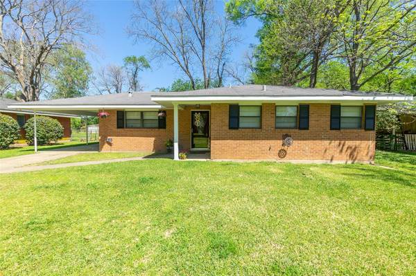 810 Lark Avenue, Shreveport, LA 71105