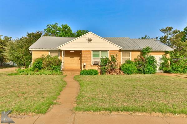 1501 N Avenue E, Haskell, TX 79521