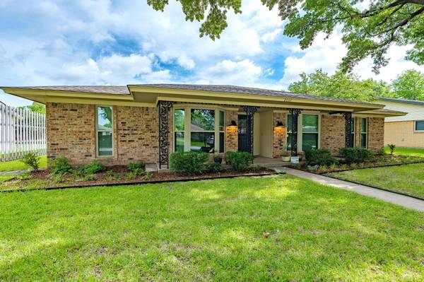 2007 Plymouth Rock Drive, Richardson, TX 75081