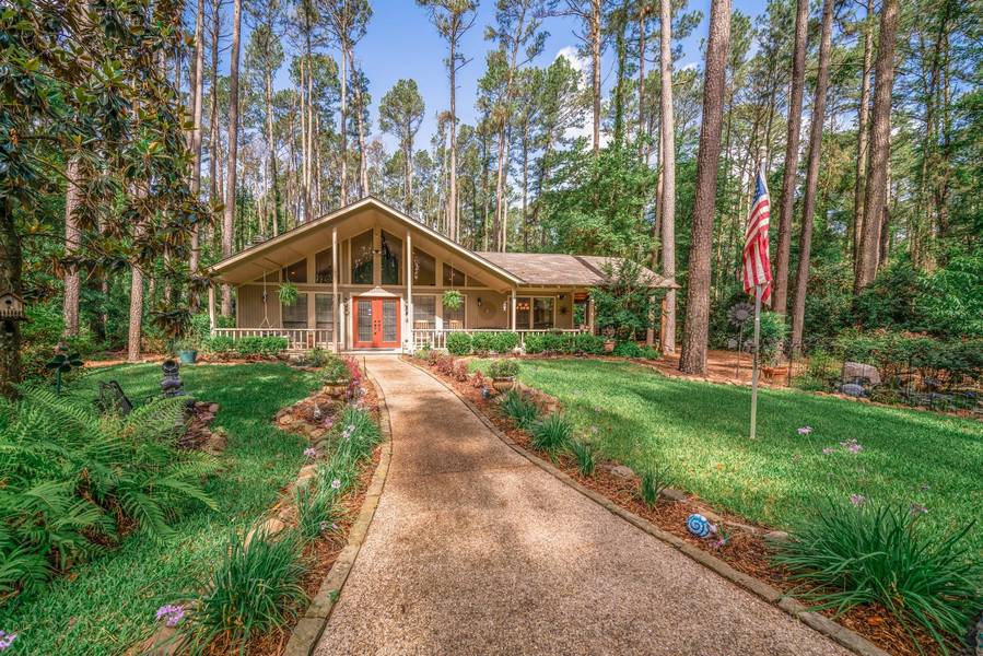 177 Pine Wood Glen, Holly Lake Ranch, TX 75765