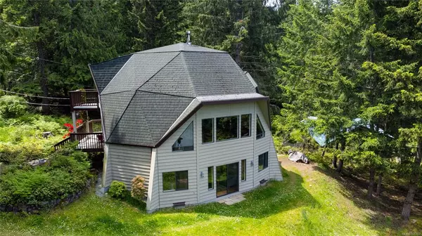 Salt Spring, BC V8K 2B1,323 Garner Rd