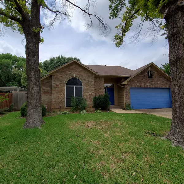 2038 Frontier Trail, Lewisville, TX 75067