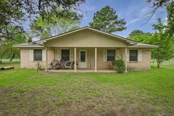 635 Kelly Street, Fairfield, TX 75840