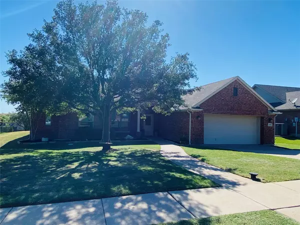 Fort Worth, TX 76179,10905 Owl Creek Drive