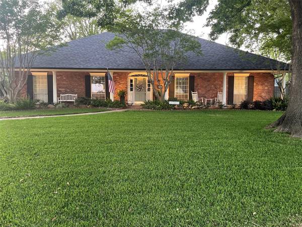 7702 Southfork Drive, Shreveport, LA 71105