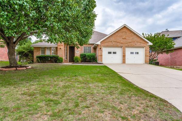 2204 Hodges Place, Mansfield, TX 76063