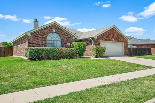 Arlington, TX 76002,1614 Weeping Willow Lane