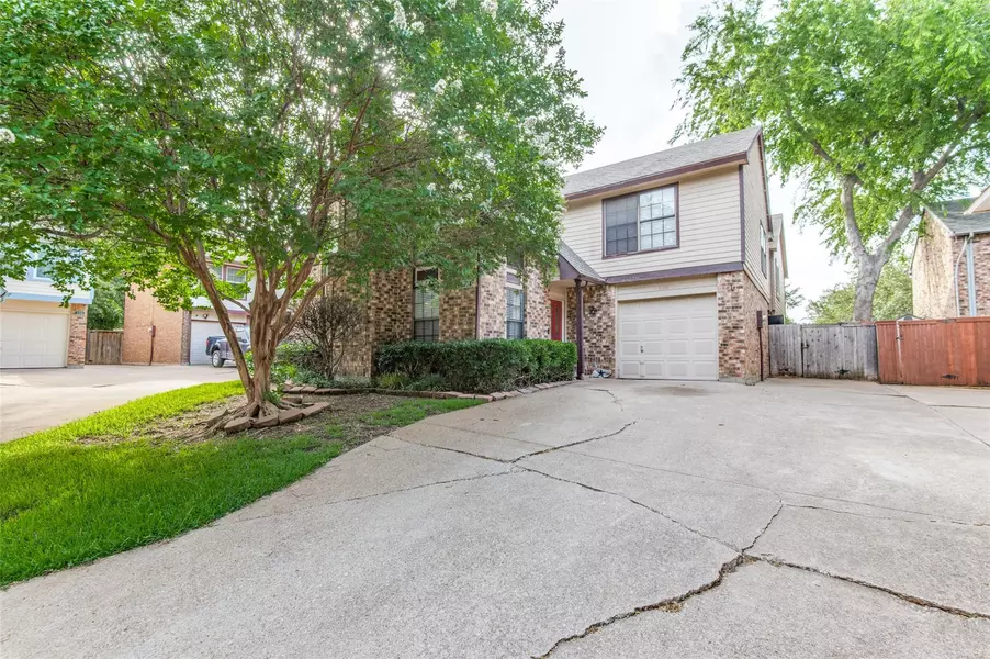 700 Shadowbrook Lane, Irving, TX 75063