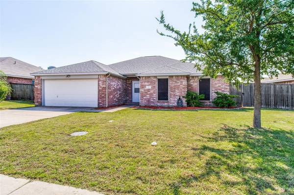 509 Waterford Street, Farmersville, TX 75442