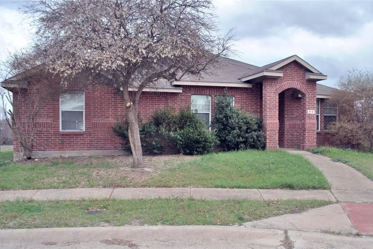 Lancaster, TX 75146,814 Smokey Oak Street