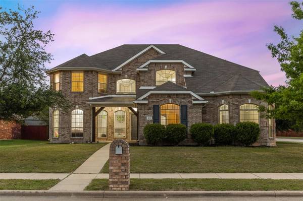 211 Joseph Drive, Glenn Heights, TX 75154