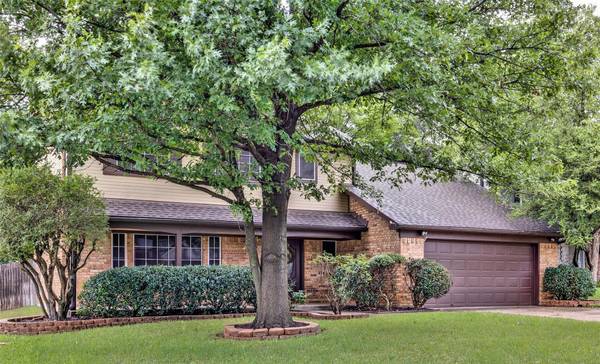 7105 Cook Circle, North Richland Hills, TX 76182