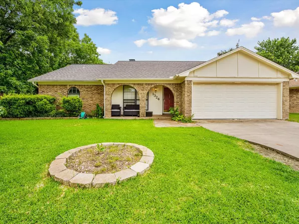 1324 Timbercreek Road, Benbrook, TX 76126