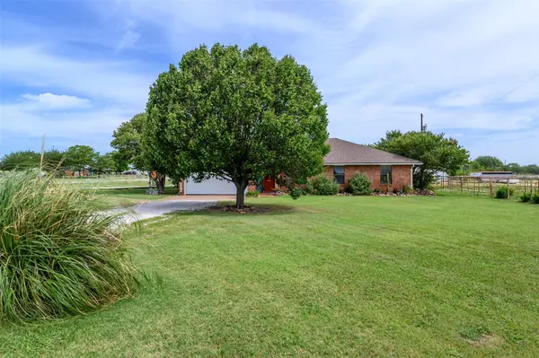 Justin, TX 76247,8762 Blair Road