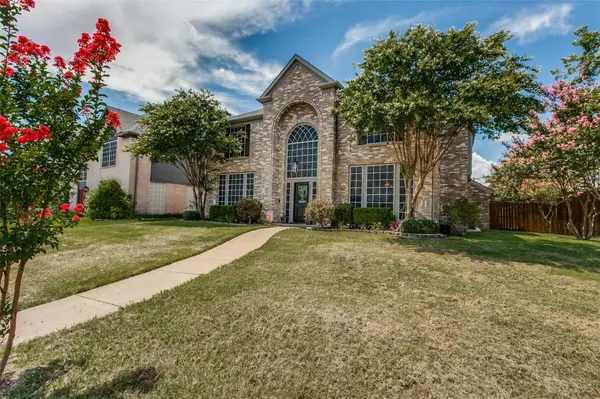 8513 Linda Vista Drive, Rowlett, TX 75088