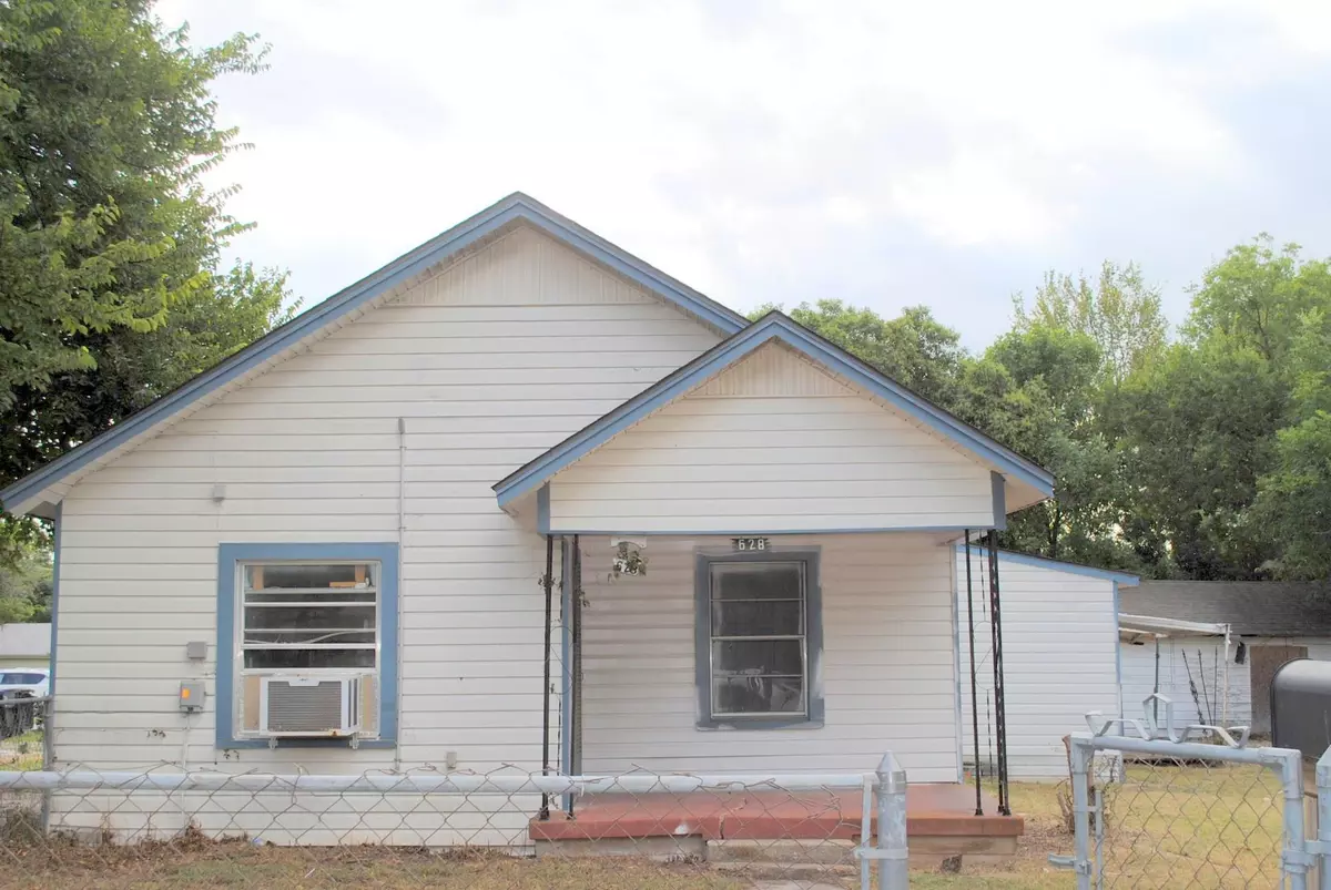 Lancaster, TX 75146,628 N HENRY Street