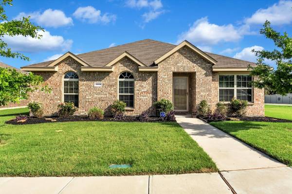 3025 Keri Drive, Lancaster, TX 75146