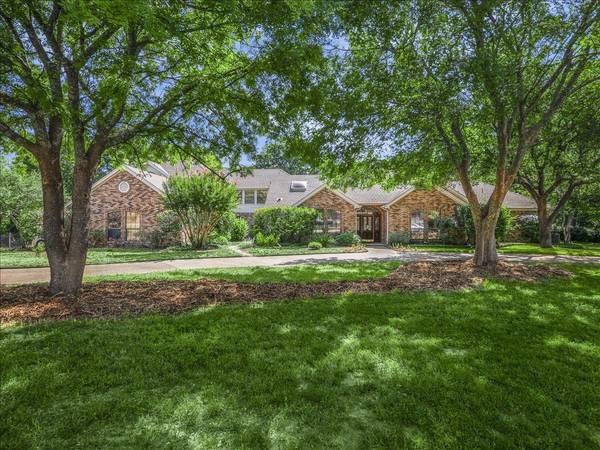 1369 Lakeview Drive, Southlake, TX 76092