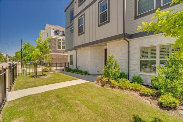 5877 Orion Place, Dallas, TX 75235