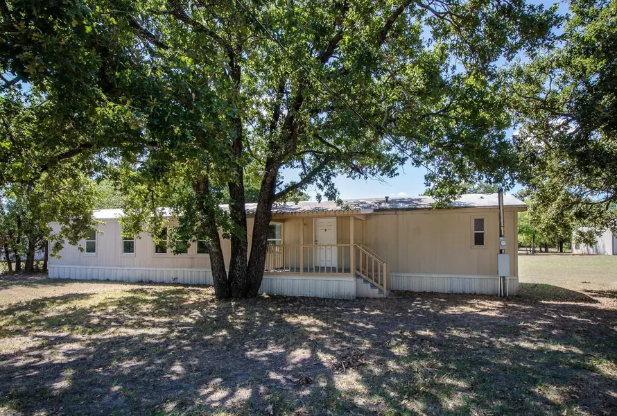 317 Teakwood Avenue, Streetman, TX 75859