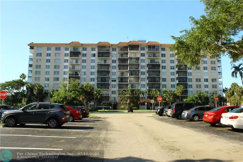 4164 Inverrary Dr  #207, Lauderhill, FL 33319