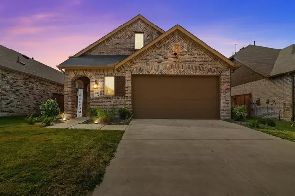 3909 Rochelle Lane,  Heartland,  TX 75126