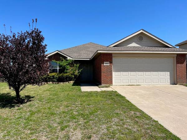 1611 Santa Fe Trail, Krum, TX 76249