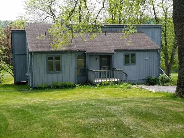 11 Augusta Drive, Galena, IL 61036