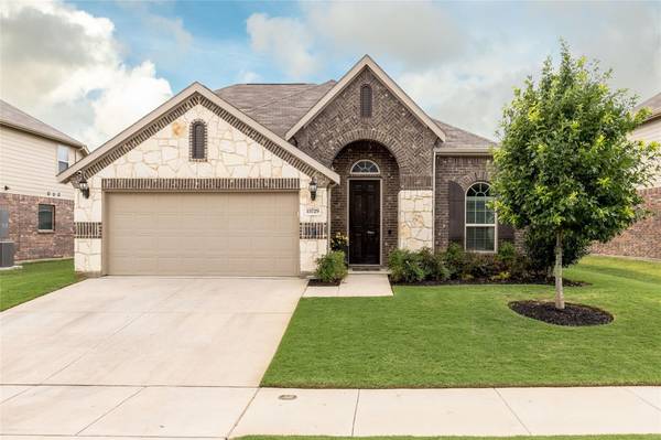 15729 Preble Road, Fort Worth, TX 76177