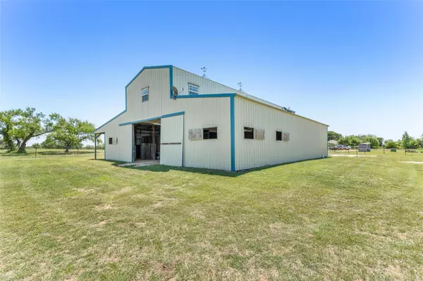 Stephenville, TX 76401,200 County Road 129