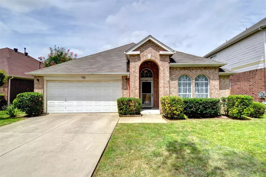 7759 Park Downs Drive, Fort Worth, TX 76137