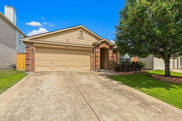 208 Lakefront Drive, Wylie, TX 75098