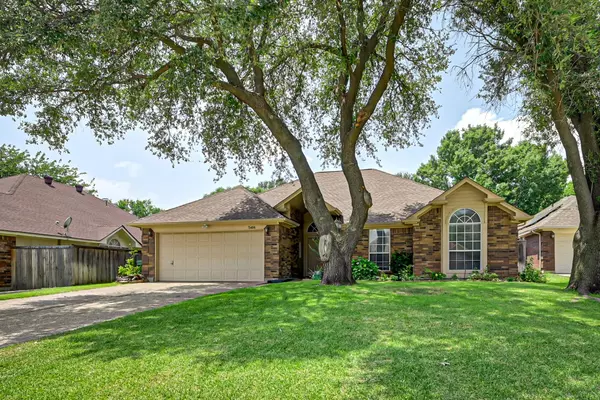 Arlington, TX 76017,5406 Flowerwood Court