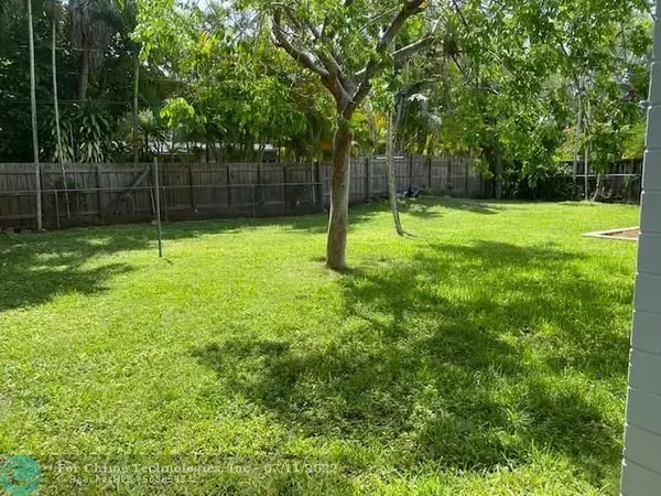 South Miami, FL 33143,6951 SW 64th Ct