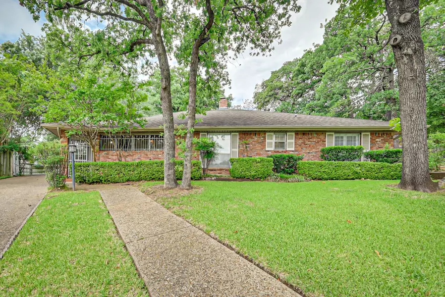 7574 Morrison Court, Fort Worth, TX 76112