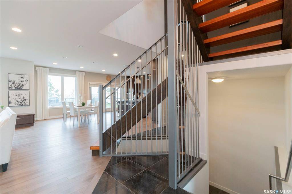 Saskatoon, SK S7W 0A8,1326 Willowgrove TERRACE
