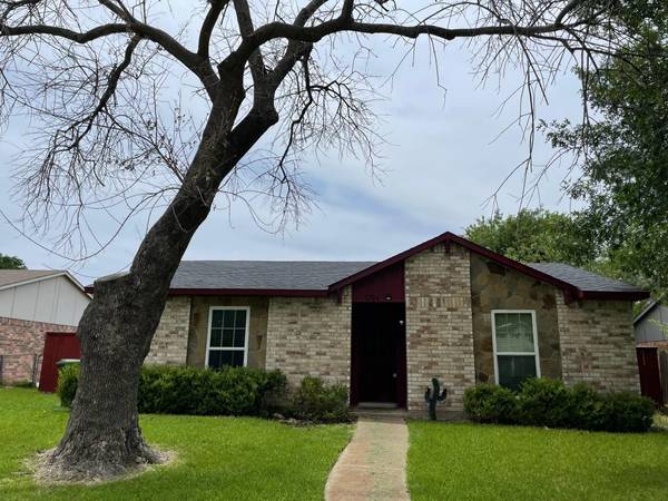 5724 Perrin Street, The Colony, TX 75056