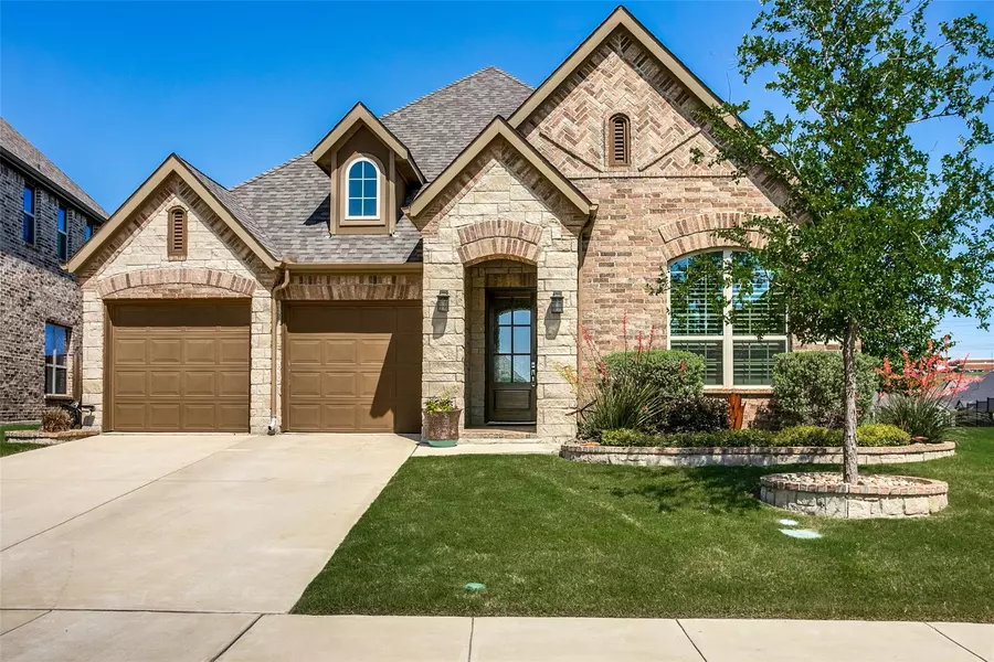 15624 Pioneer Bluff Trail, Fort Worth, TX 76262