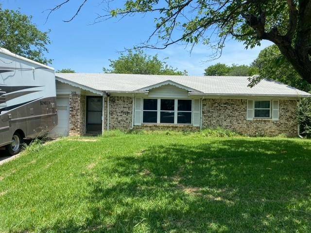 206 W Jessup Street, Alvarado, TX 76009