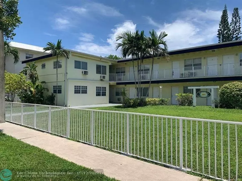 16851 NE 21st Ave  #17, North Miami Beach, FL 33162