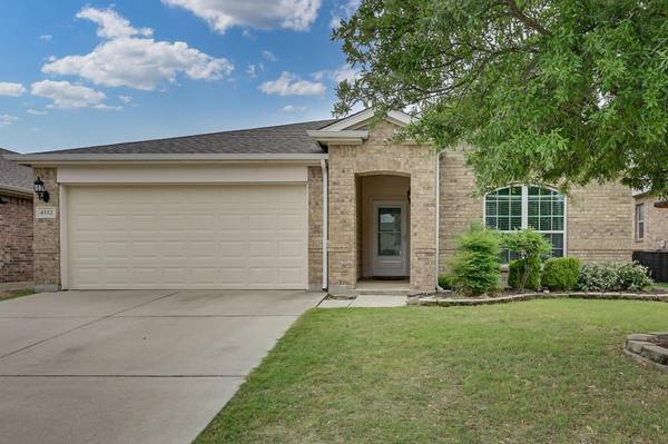 4552 Jaylin Street, Fort Worth, TX 76244