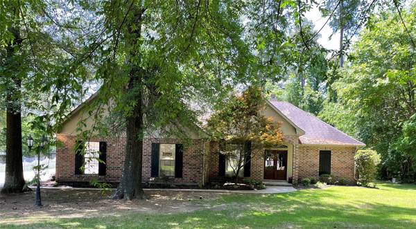 5635 Branchwood Drive, Keithville, LA 71047