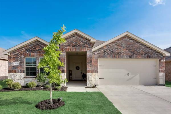 1816 Strongbark Drive, Royse City, TX 75189