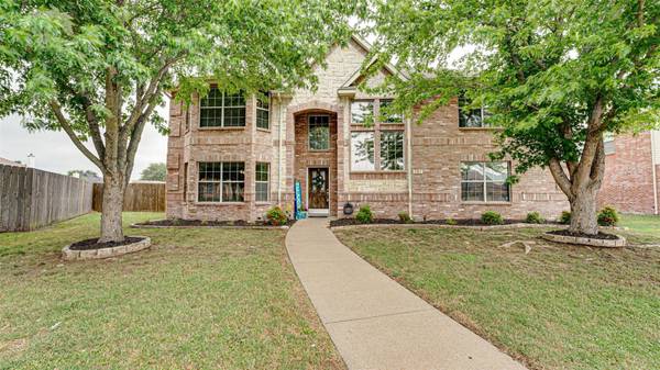 101 Red Wolf Lane, Red Oak, TX 75154