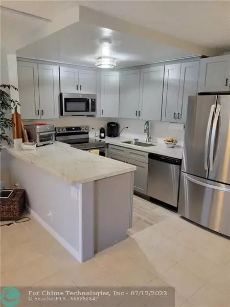 Deerfield Beach, FL 33442,3051 Newport N  #3051