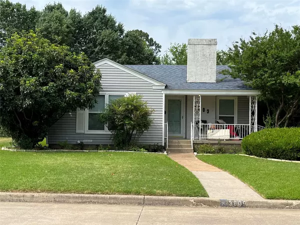 3809 Wildwood Road, Fort Worth, TX 76107