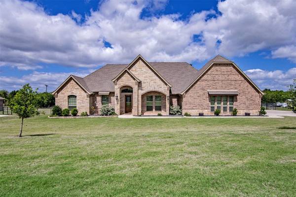 105 N Hadley Road,  Godley,  TX 76044