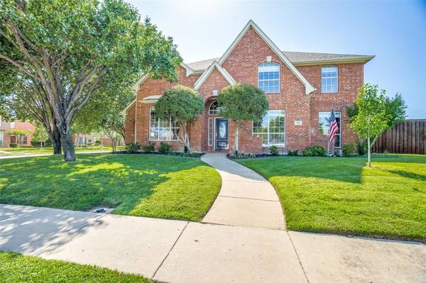 920 Hidden Hollow Court, Coppell, TX 75019