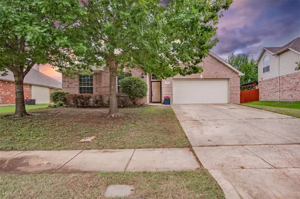 706 Cross Meadow Boulevard, Mansfield, TX 76063